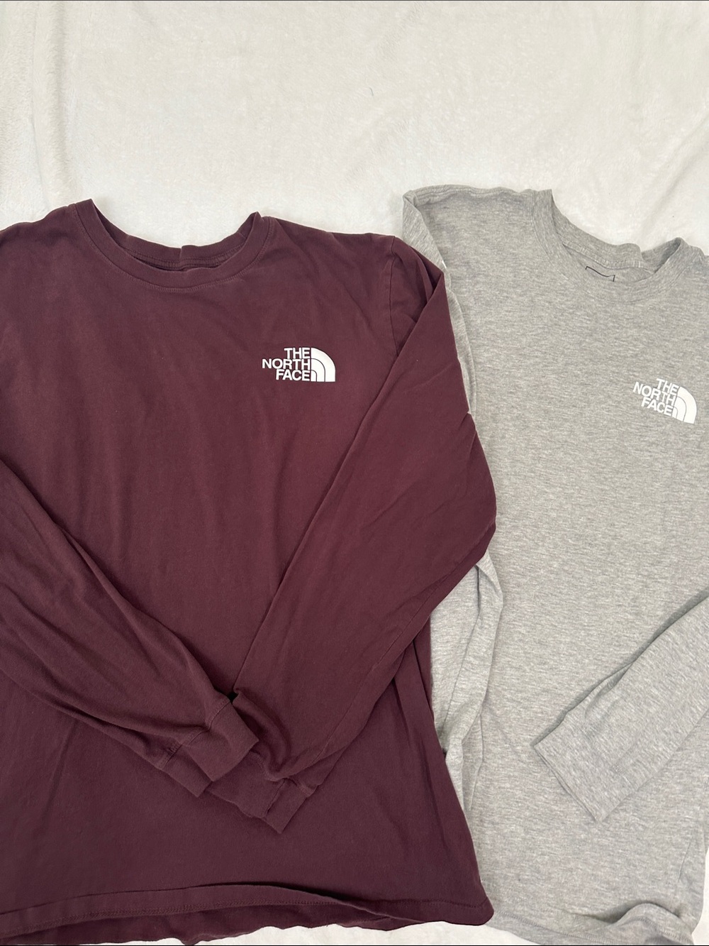 🍁 Bundle of 2 The North Face Long Sleeve T-Shirts Size XL